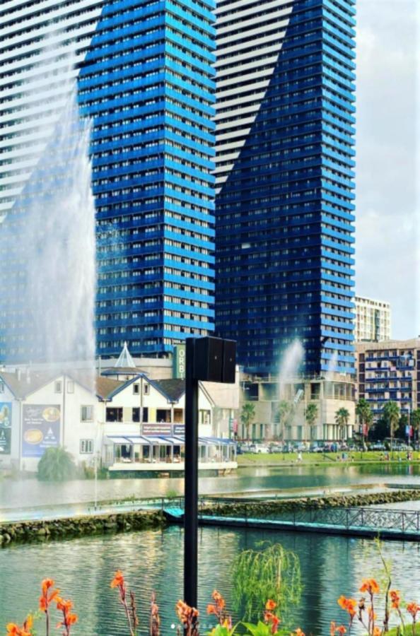 באטומי Orbi Twin Towers Aparthotel With Sea View מראה חיצוני תמונה