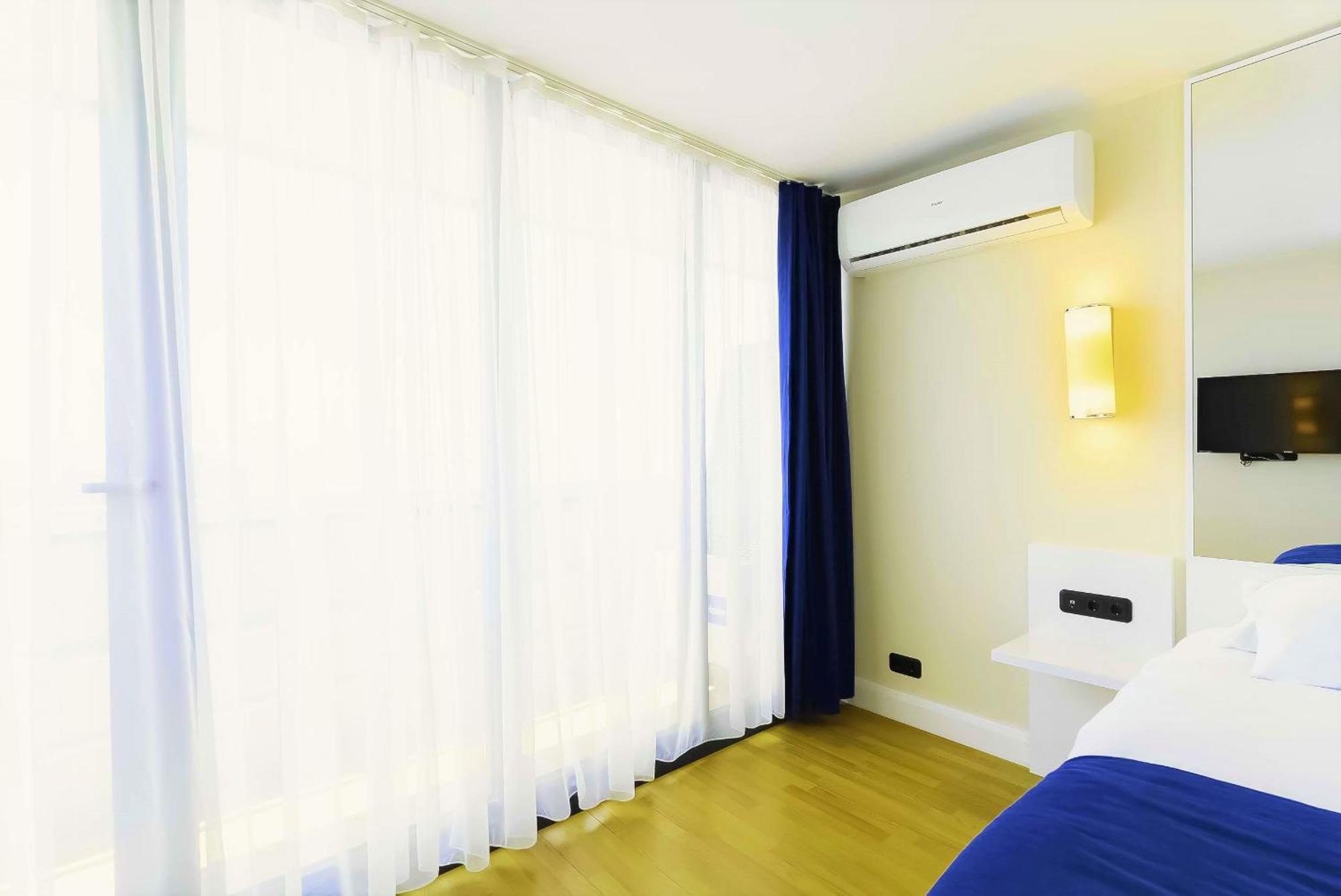 באטומי Orbi Twin Towers Aparthotel With Sea View מראה חיצוני תמונה