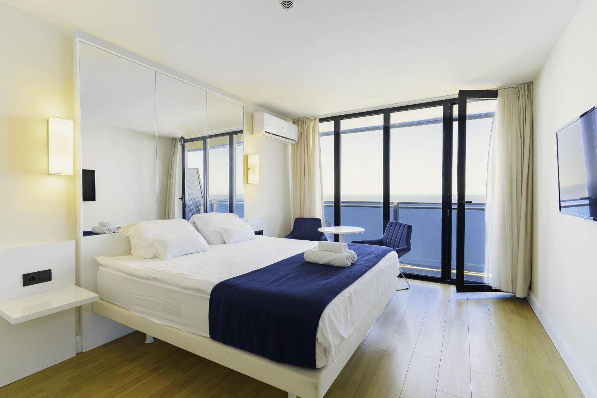 באטומי Orbi Twin Towers Aparthotel With Sea View מראה חיצוני תמונה
