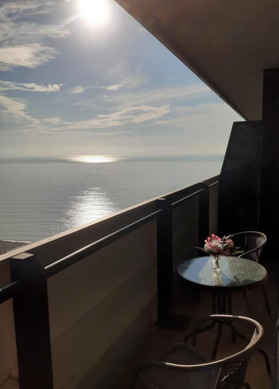 באטומי Orbi Twin Towers Aparthotel With Sea View מראה חיצוני תמונה